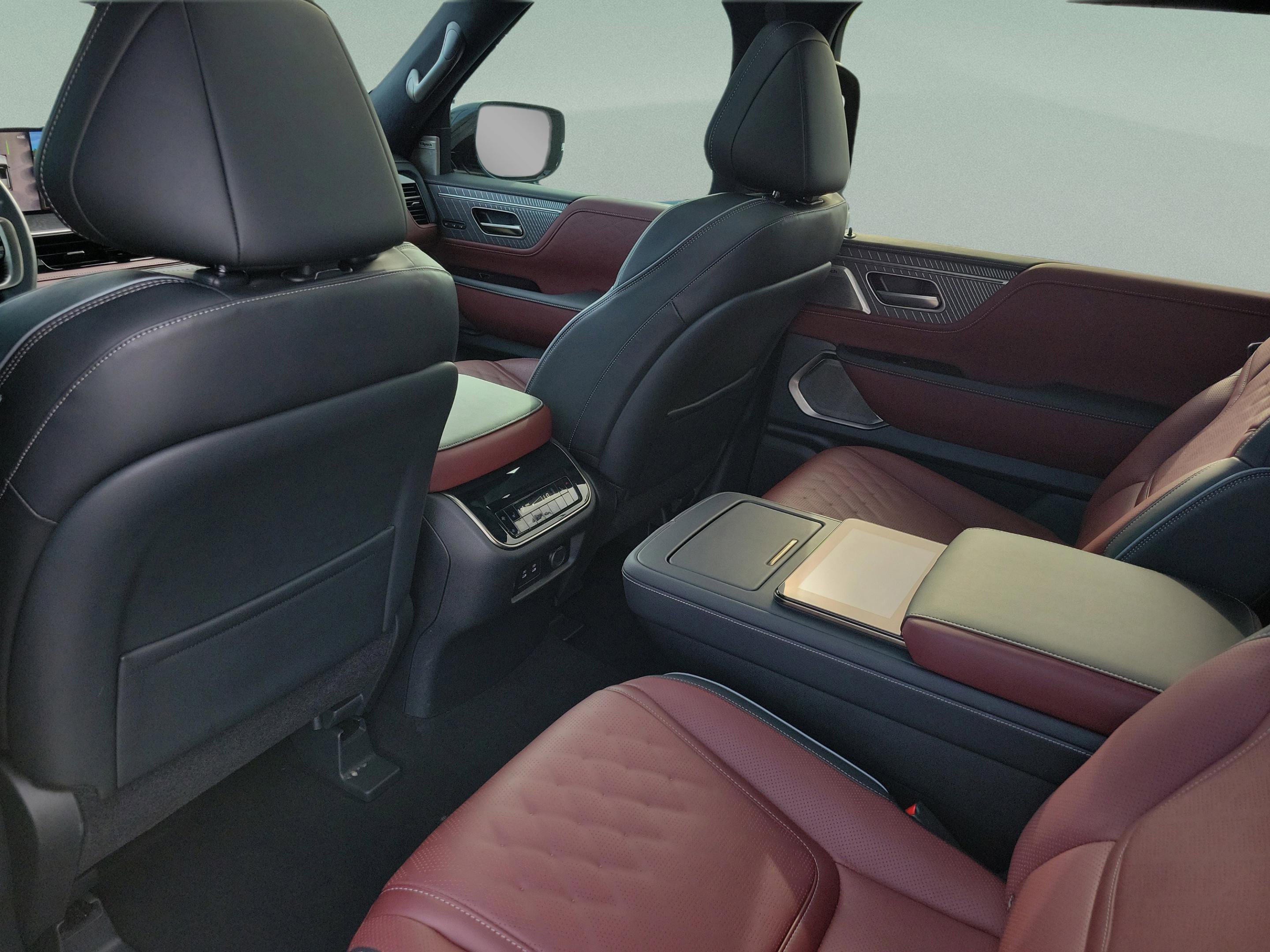 Certified 2025 INFINITI QX80 Autograph w/ Autograph Exterior Package image 30