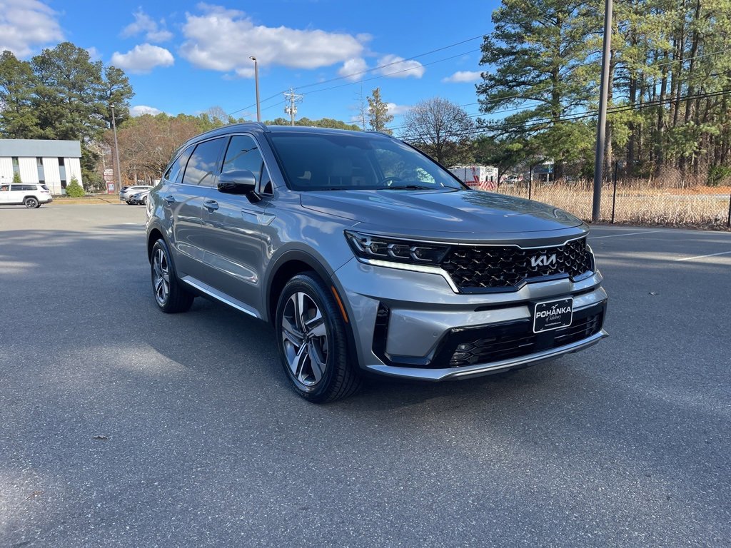 Certified 2022 Kia Sorento SX image 4