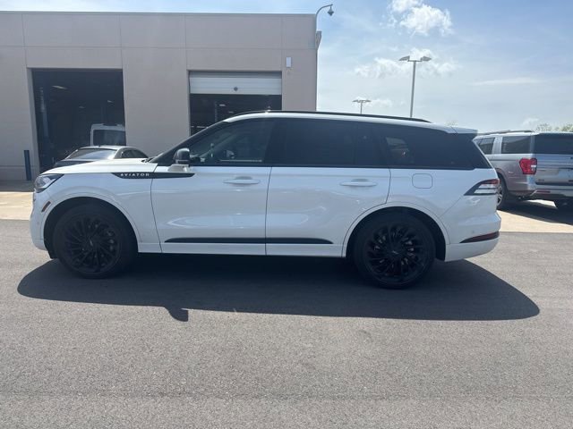 Used 2024 Lincoln Aviator Reserve w/ Equipment Group 201A image 7