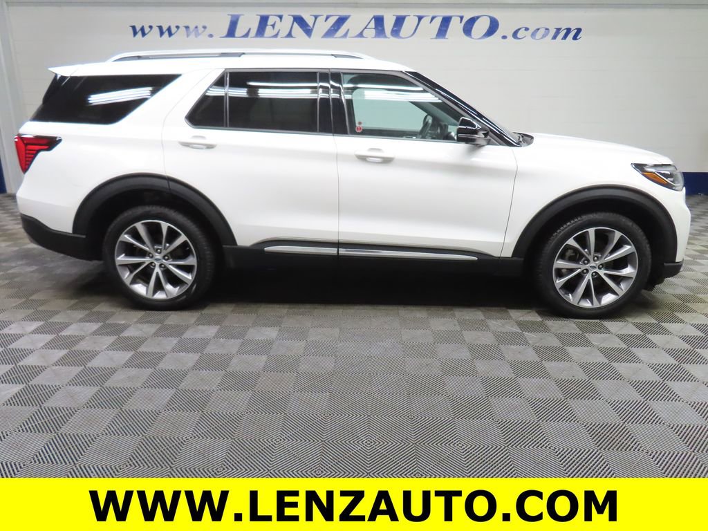 Used 2025 Ford Explorer Platinum w/ Ultimate Package image 2