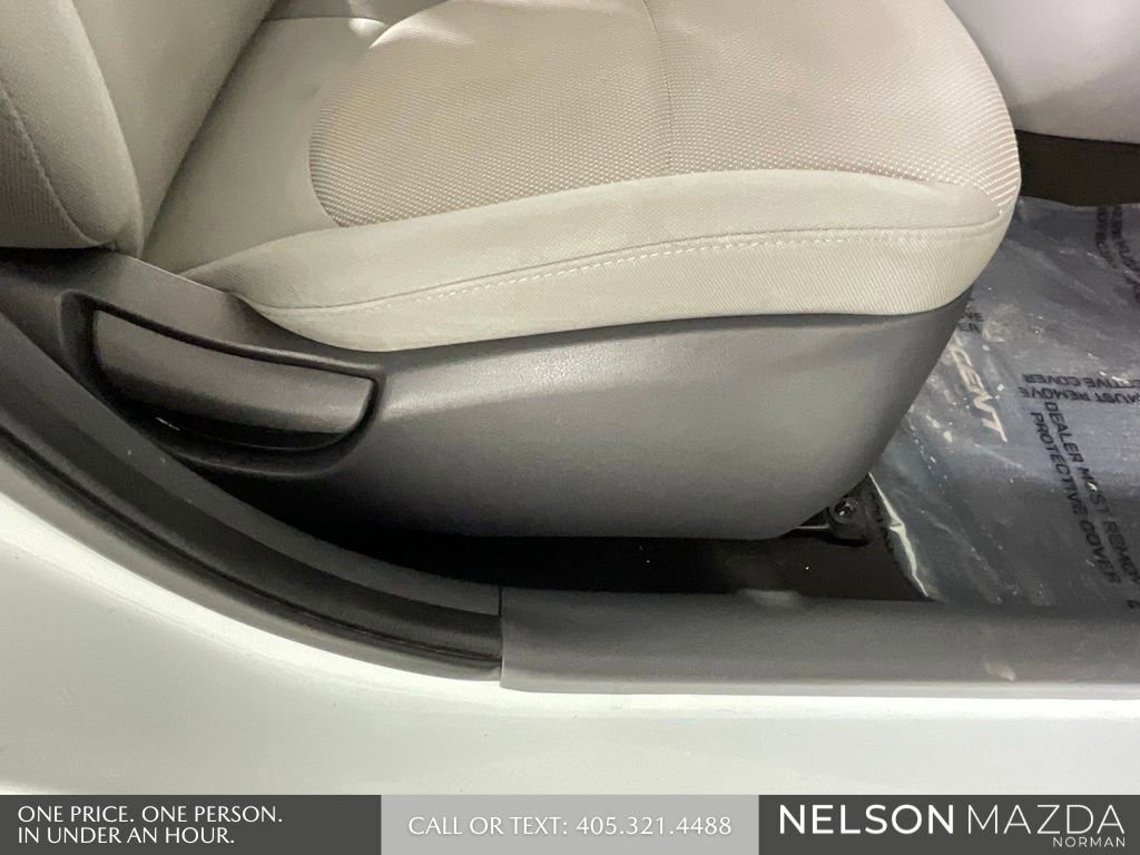 Used 2014 Hyundai Accent GS FWD image 28