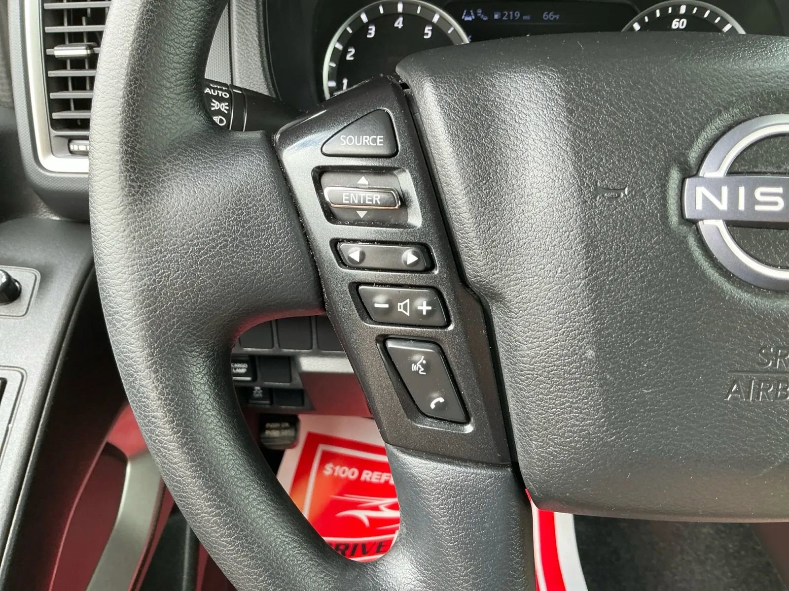 Used 2022 Nissan Frontier SV w/ Technology Package image 30