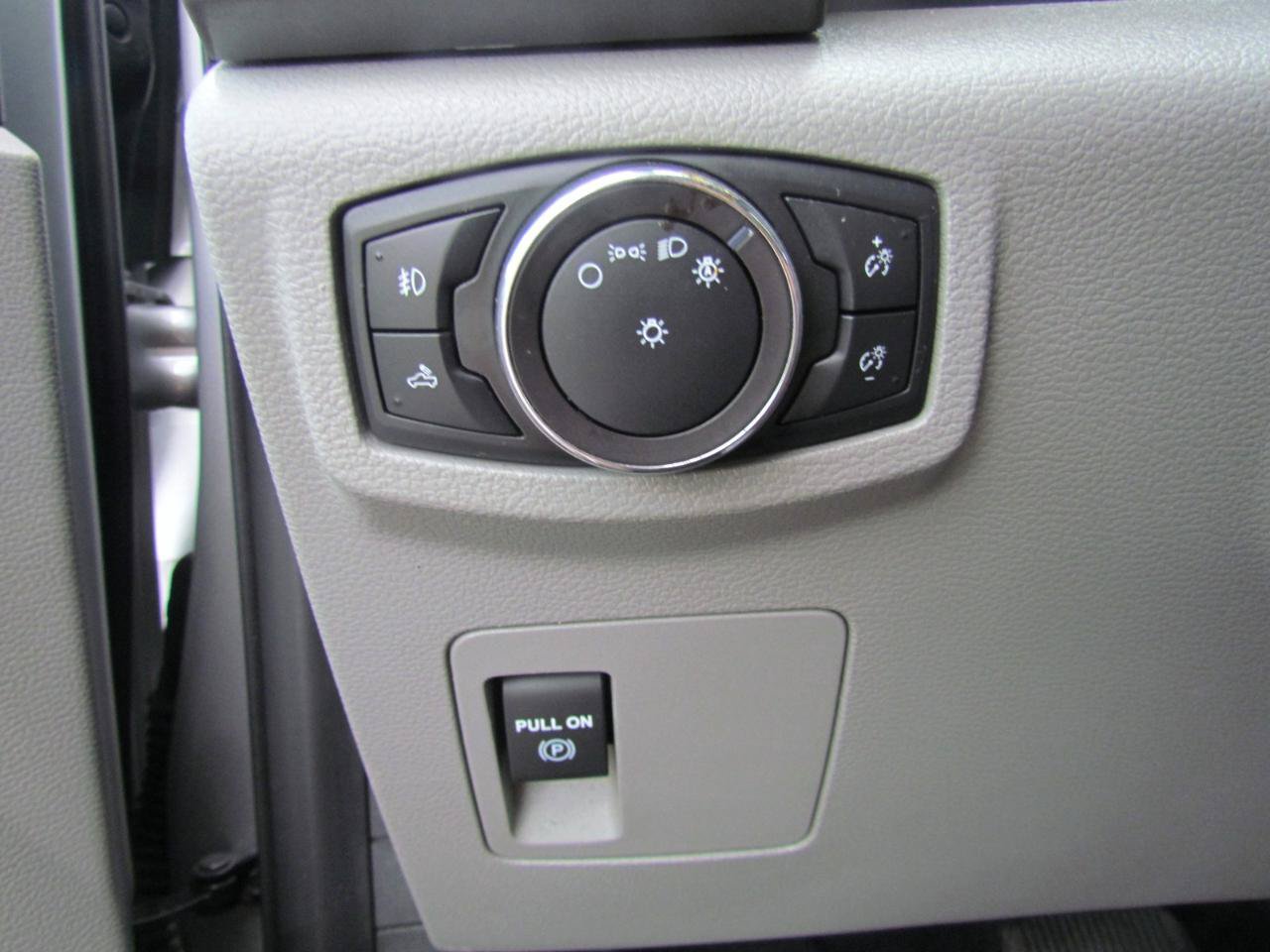 Used 2018 Ford F150 XLT RWD image 28