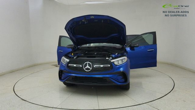 Used 2025 Mercedes-Benz GLC 350e 4MATIC w/ AMG Line image 77