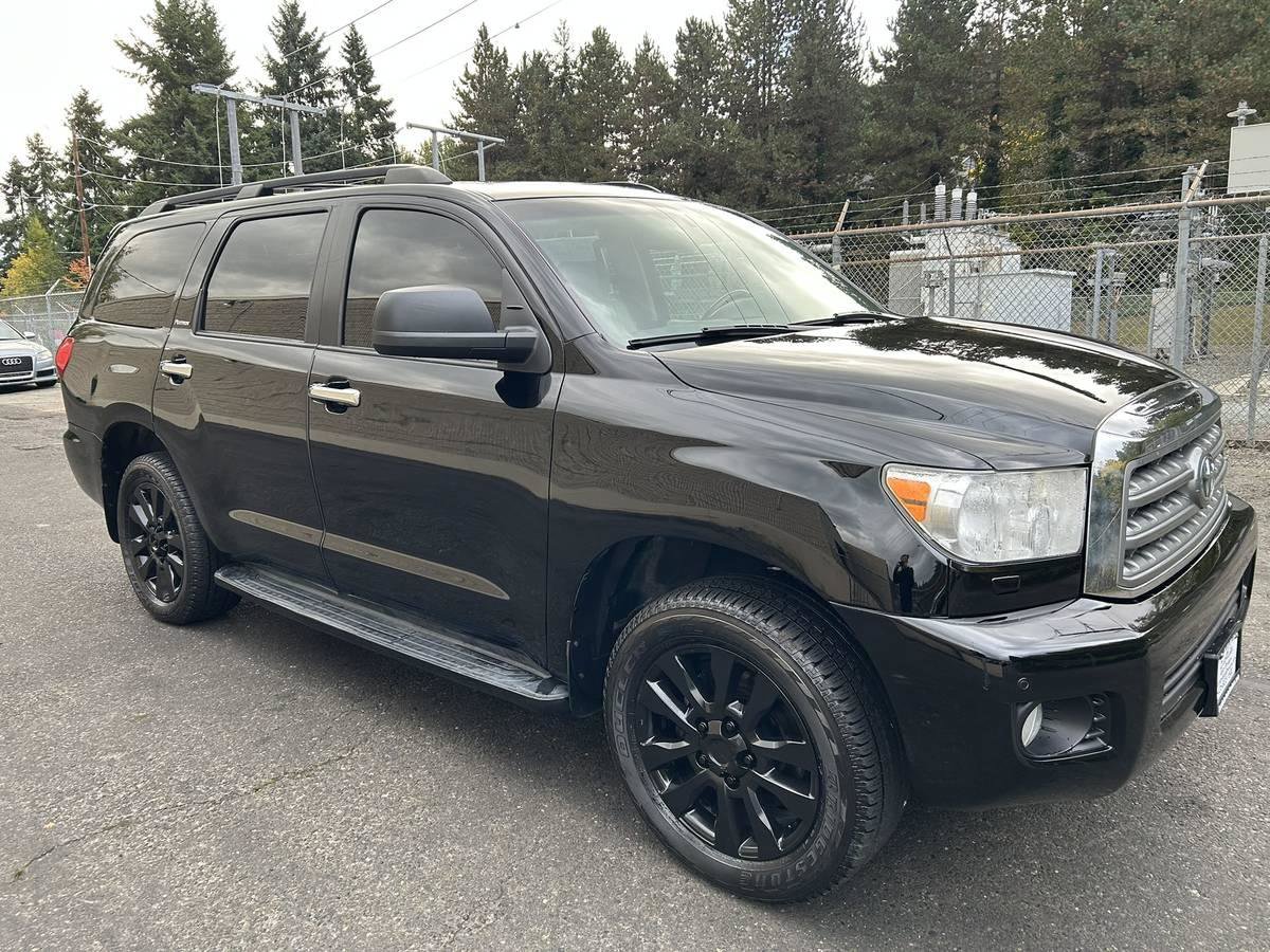 Used 2012 Toyota Sequoia Platinum image 3