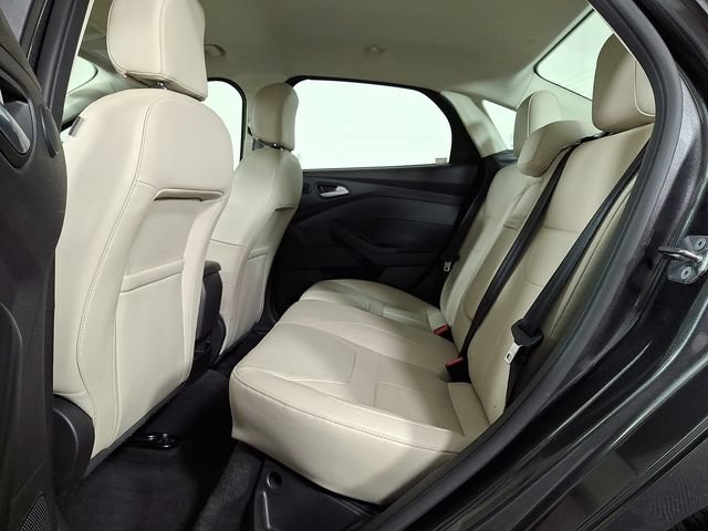 Used 2015 Ford Focus Titanium FWD image 13