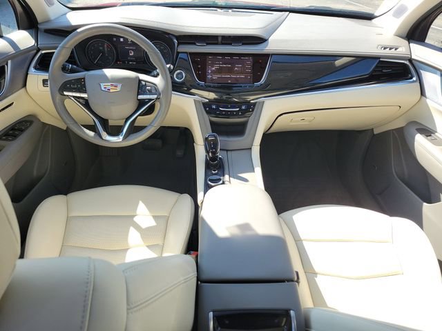 Used 2024 Cadillac XT6 Premium Luxury w/ Technology Package image 10