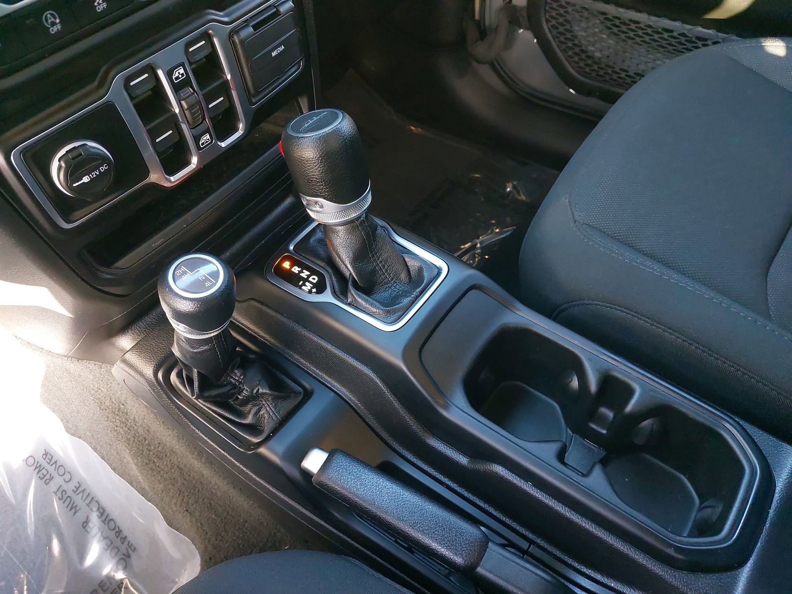 Used 2023 Jeep Gladiator Sport AWD/4WD image 23
