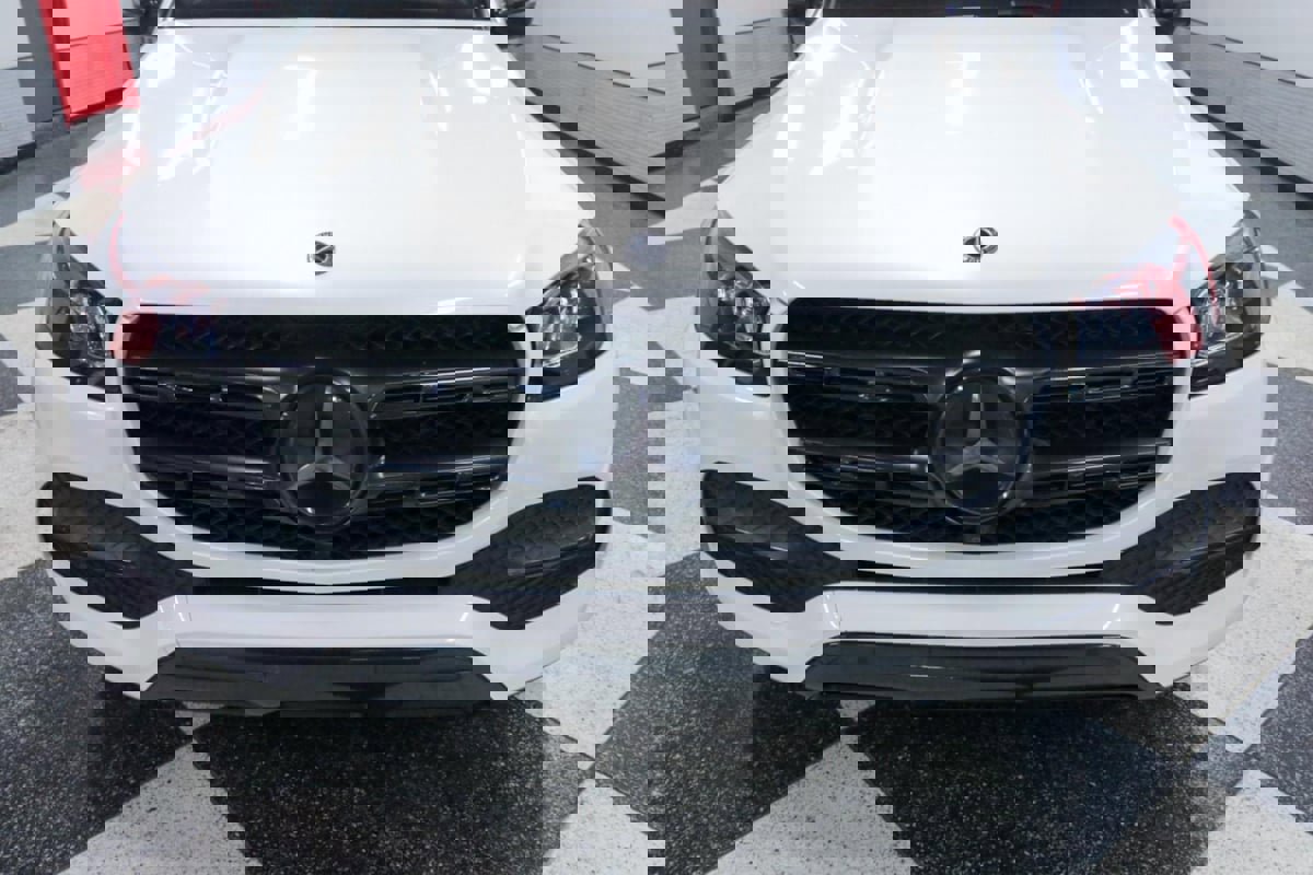Used 2023 Mercedes-Benz GLS 450 4MATIC image 4