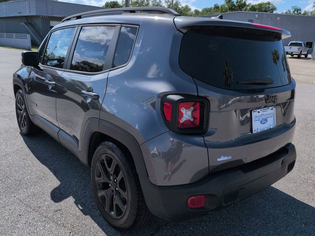 Used 2017 Jeep Renegade Altitude FWD image 6