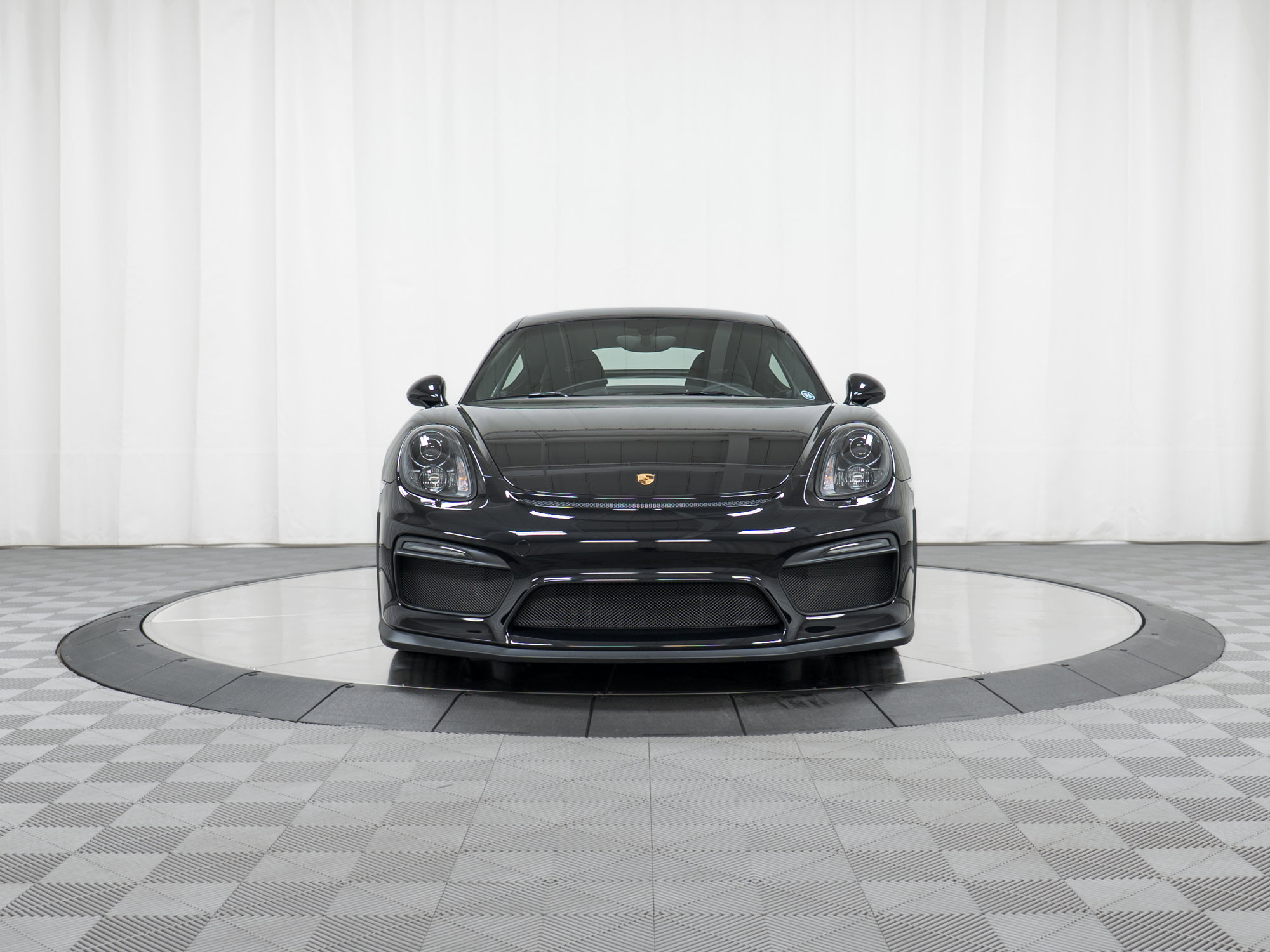 Used 2016 Porsche Cayman GT4 image 10