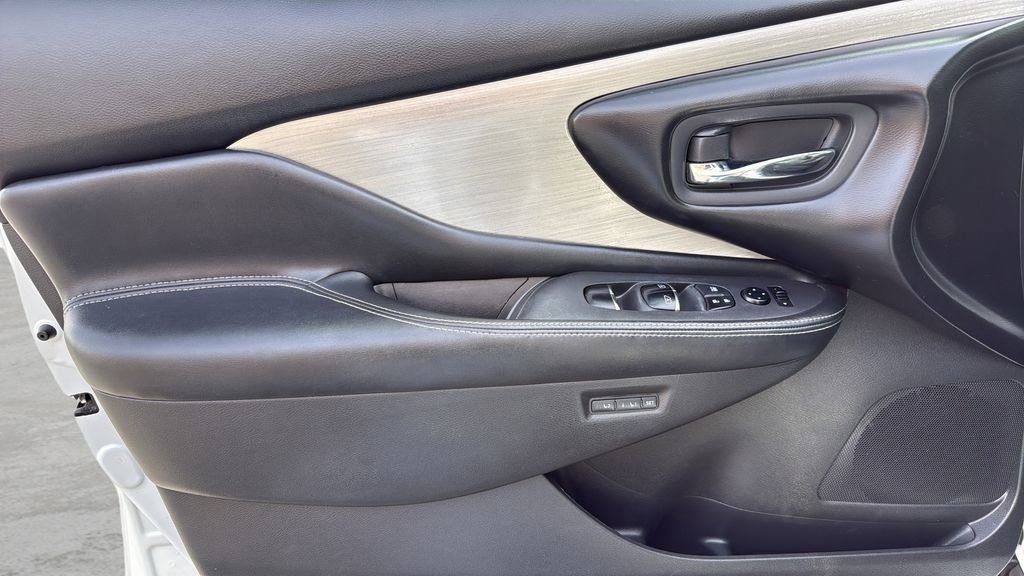 Used 2017 Nissan Murano SL AWD/4WD image 24