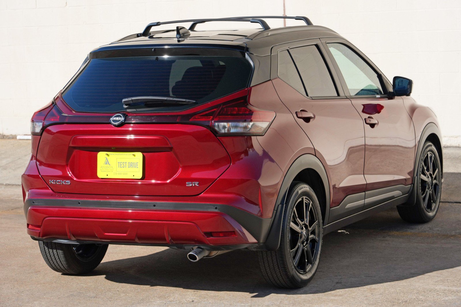 Used 2023 Nissan Kicks SR w/ SR Premium Package FWD image 47