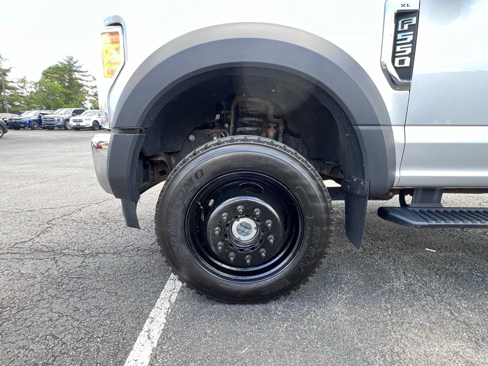 Used 2017 Ford F550 4x4 Regular Cab Super Duty image 11