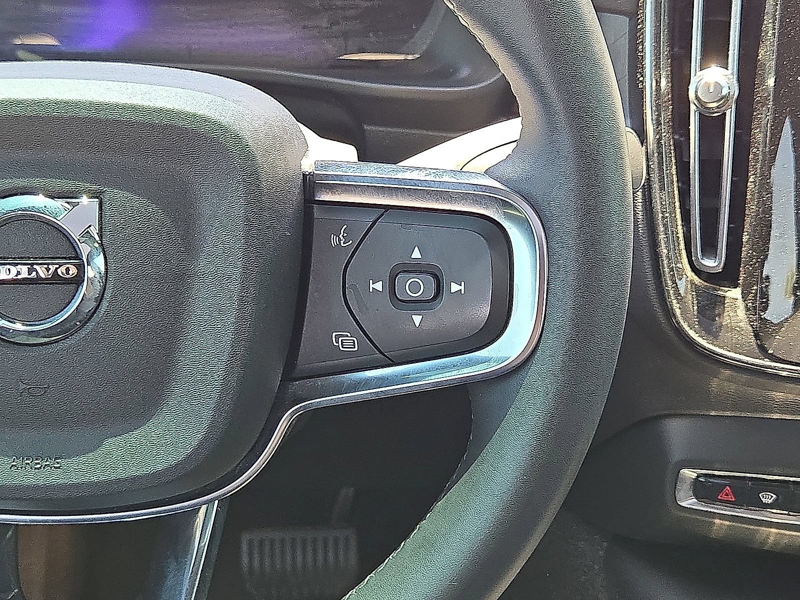 Certified 2023 Volvo C40 P8 Recharge Ultimate AWD/4WD image 21