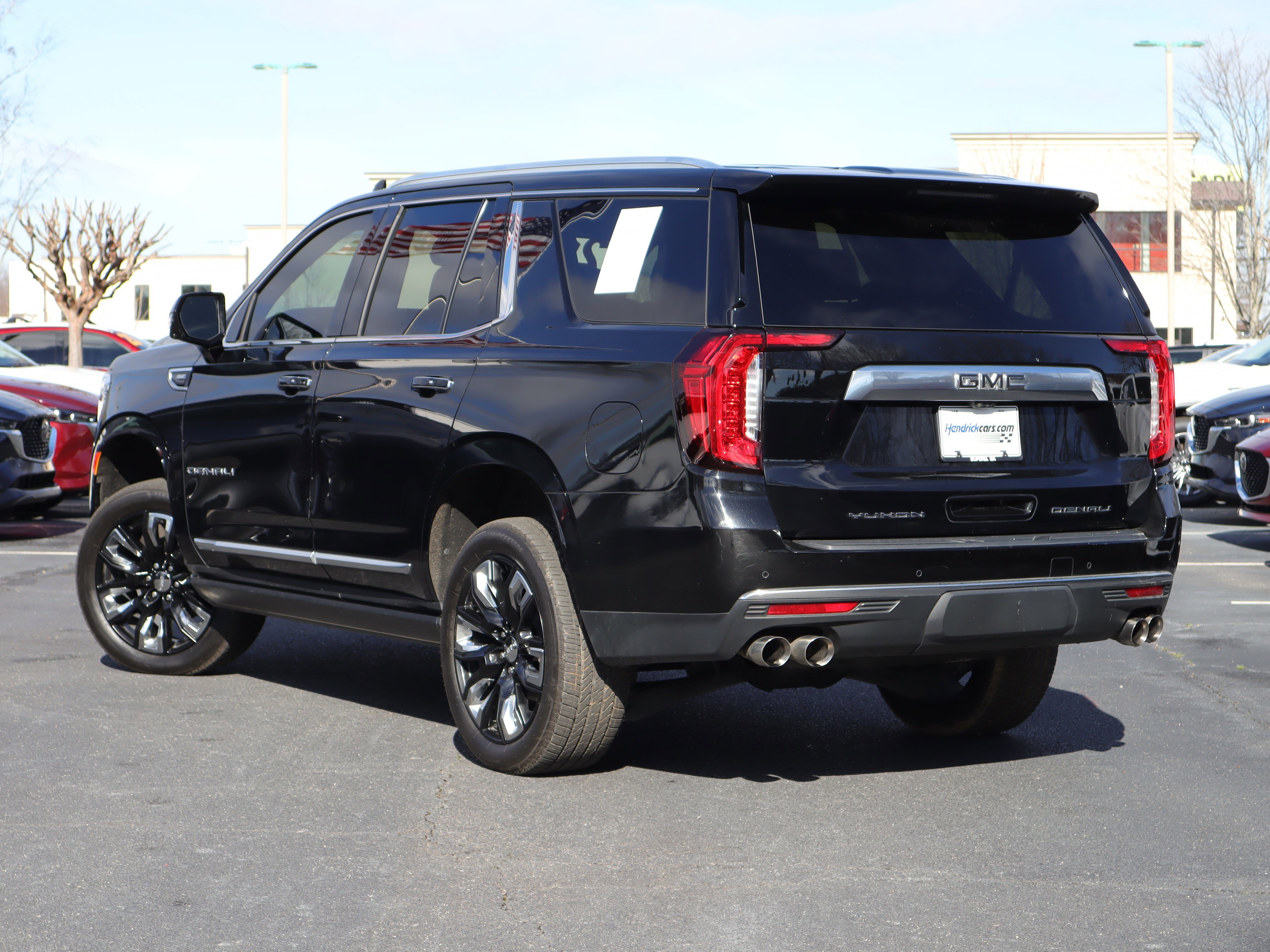 Used 2021 GMC Yukon Denali w/ Denali Ultimate Package image 3