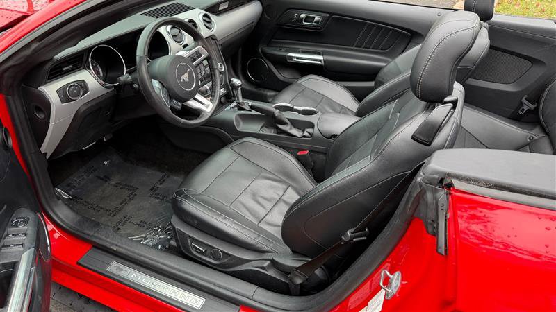 Used 2017 Ford Mustang Premium image 23