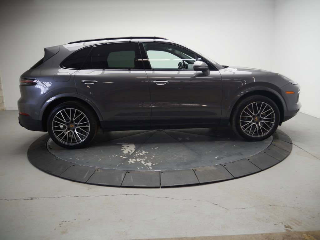 Certified 2023 Porsche Cayenne AWD/4WD image 8