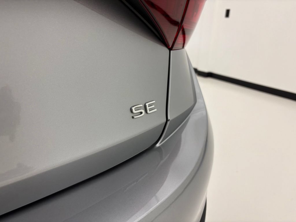 Used 2024 Volkswagen Jetta SE FWD image 24