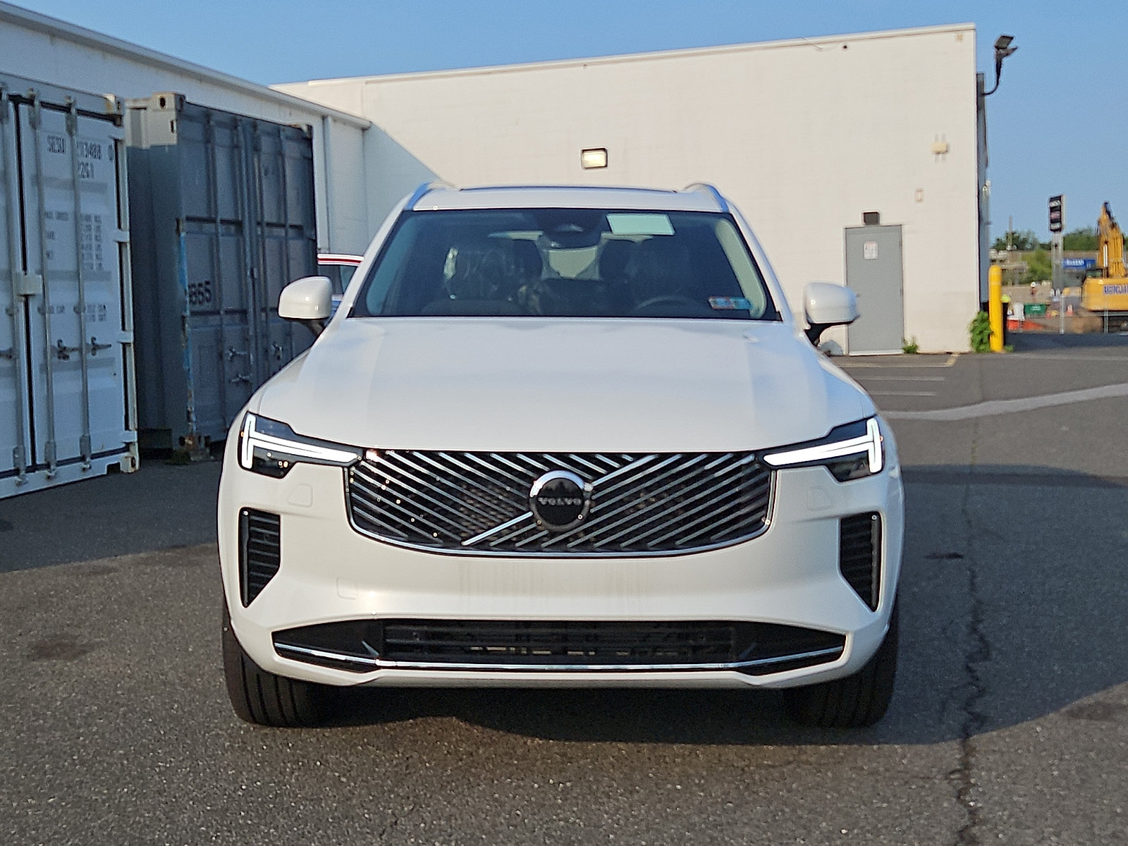 New 2026 Volvo XC90 B5 Core AWD/4WD image 2