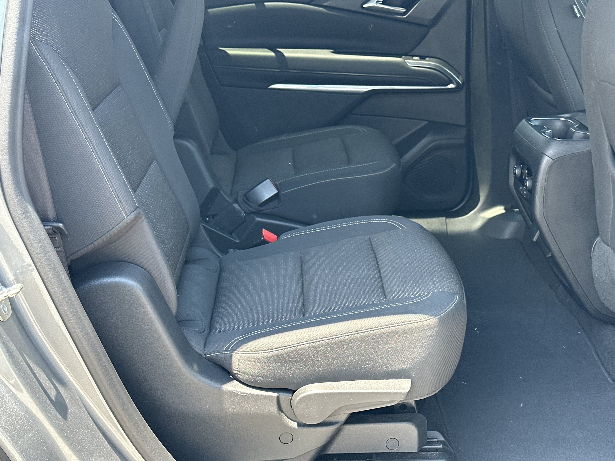 Used 2024 Chevrolet Traverse LT FWD image 15