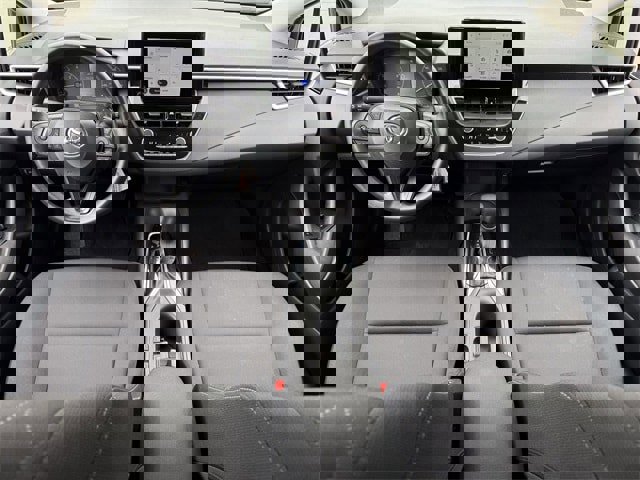 Used 2025 Toyota Corolla LE image 11