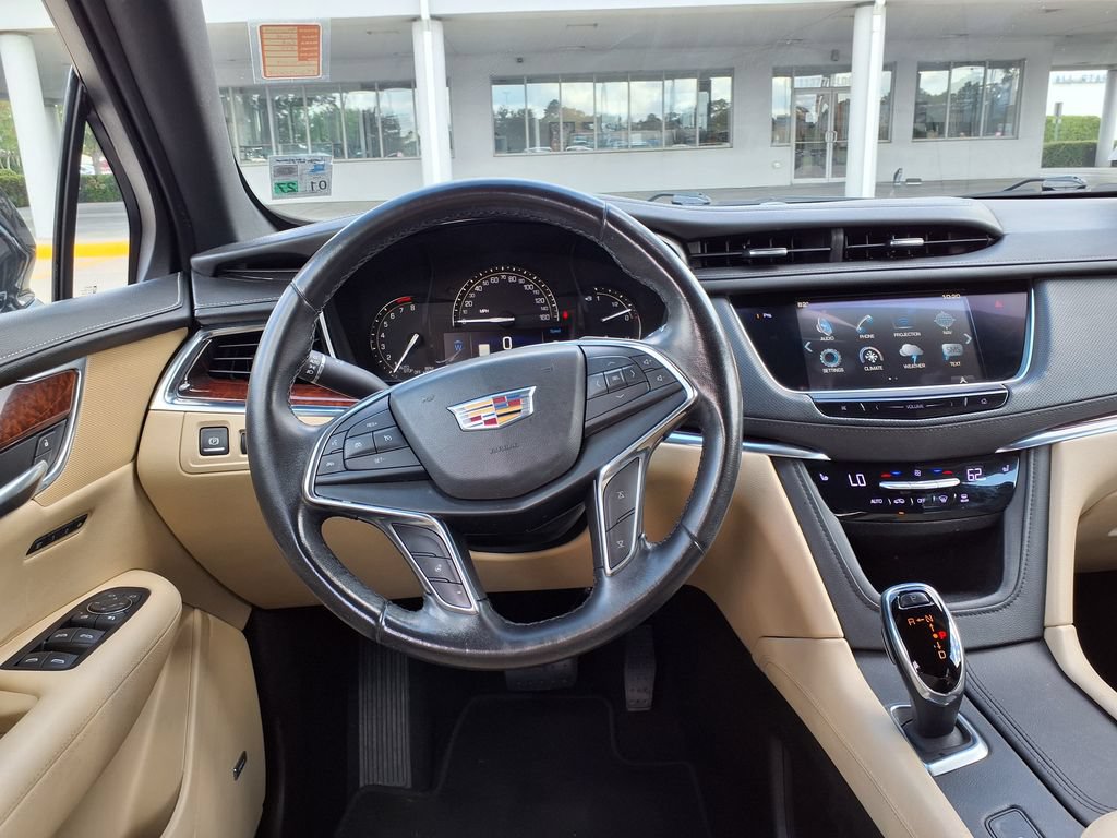 Used 2018 Cadillac XT5 Luxury FWD image 18