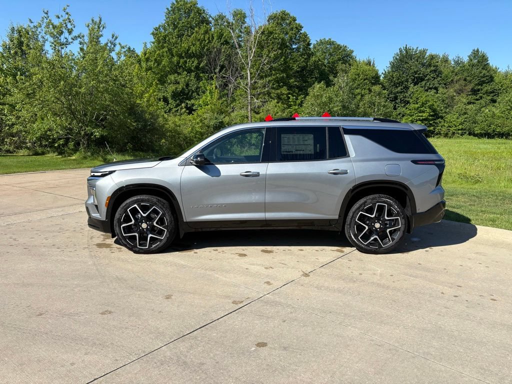 New 2026 Chevrolet Traverse High Country w/ LPO, Floor Liner Package AWD/4WD image 6