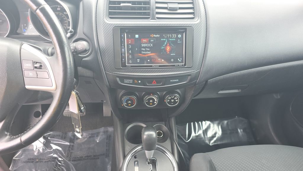 Used 2015 Mitsubishi Outlander Sport ES FWD image 18