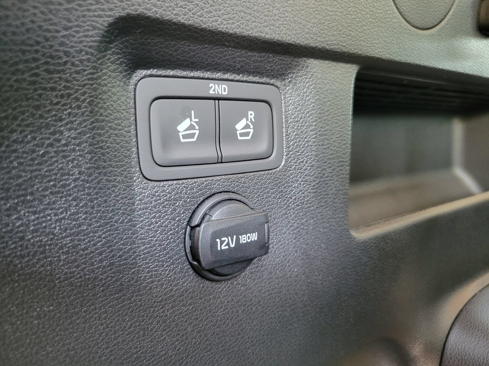 Certified 2025 Kia Telluride S FWD image 35
