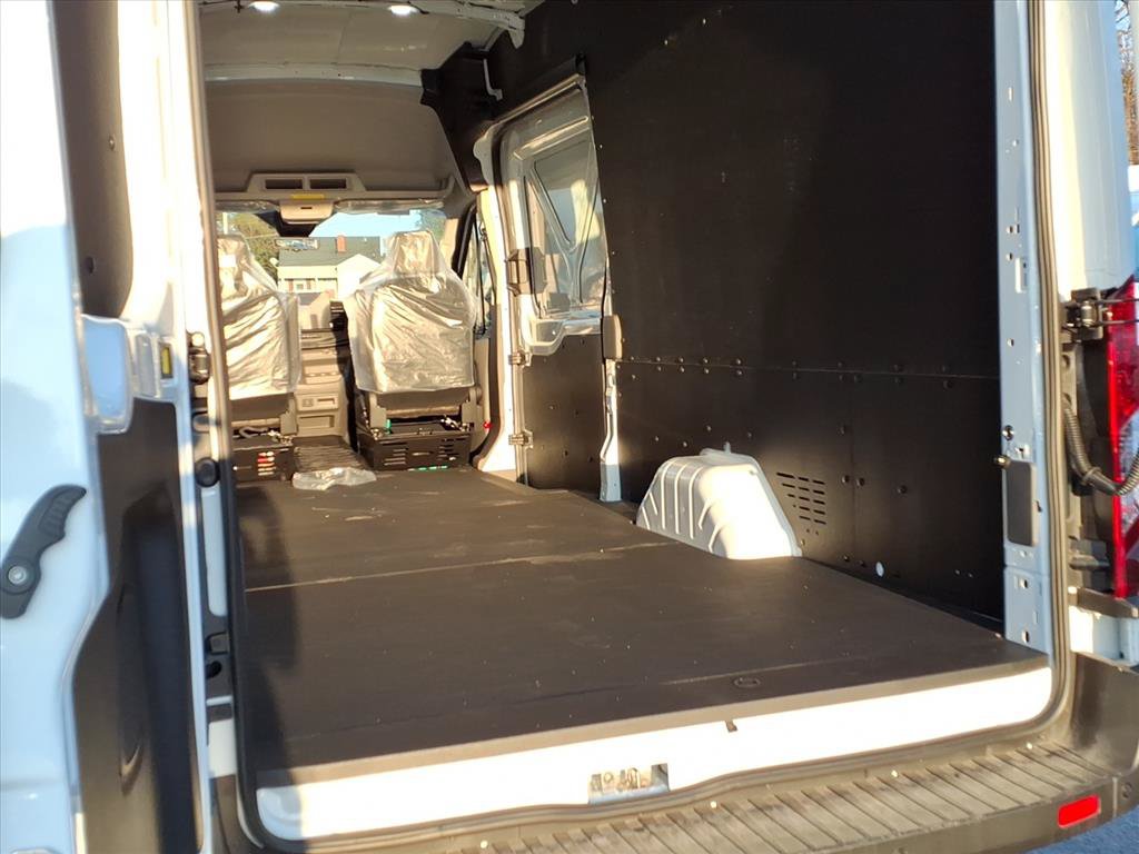 New 2026 Ford Transit 350 148 High Roof Extended RWD image 6