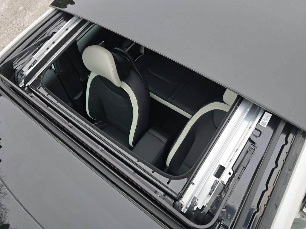 New 2025 Kia K4 GT-Line w/ GT-Line Premium Package image 3