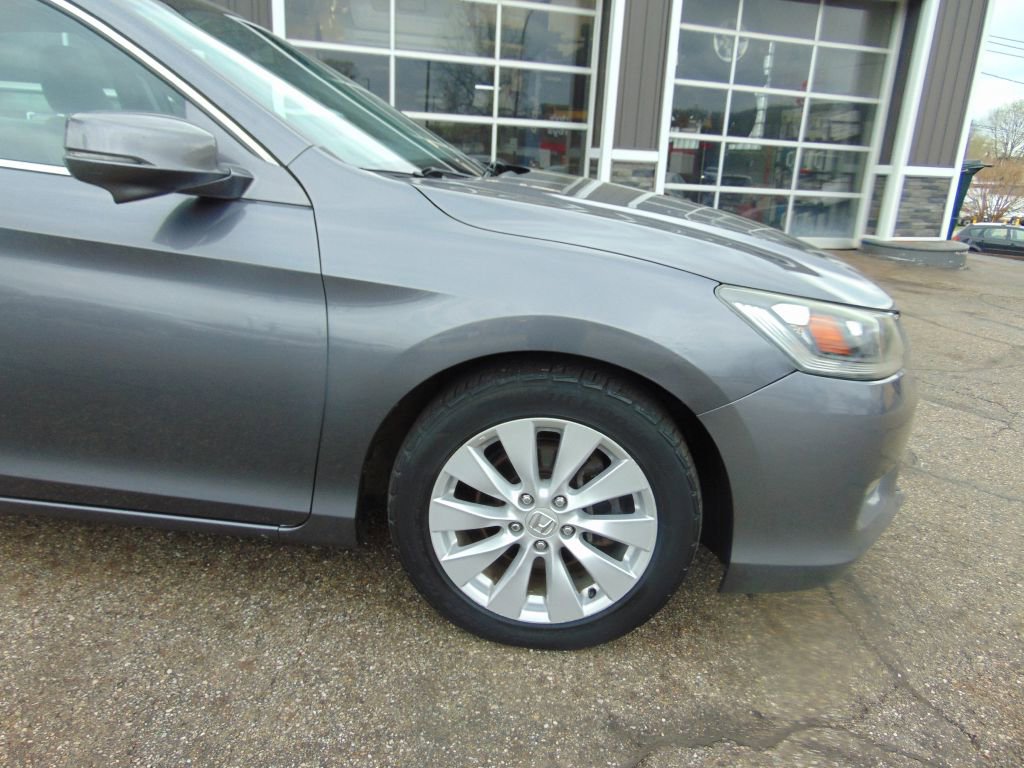 Used 2013 Honda Accord EX image 11