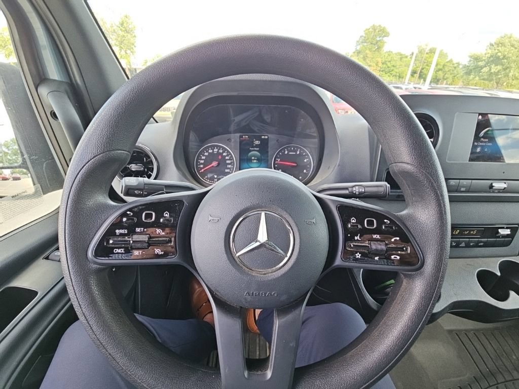 Used 2024 Mercedes-Benz Sprinter 2500 image 7