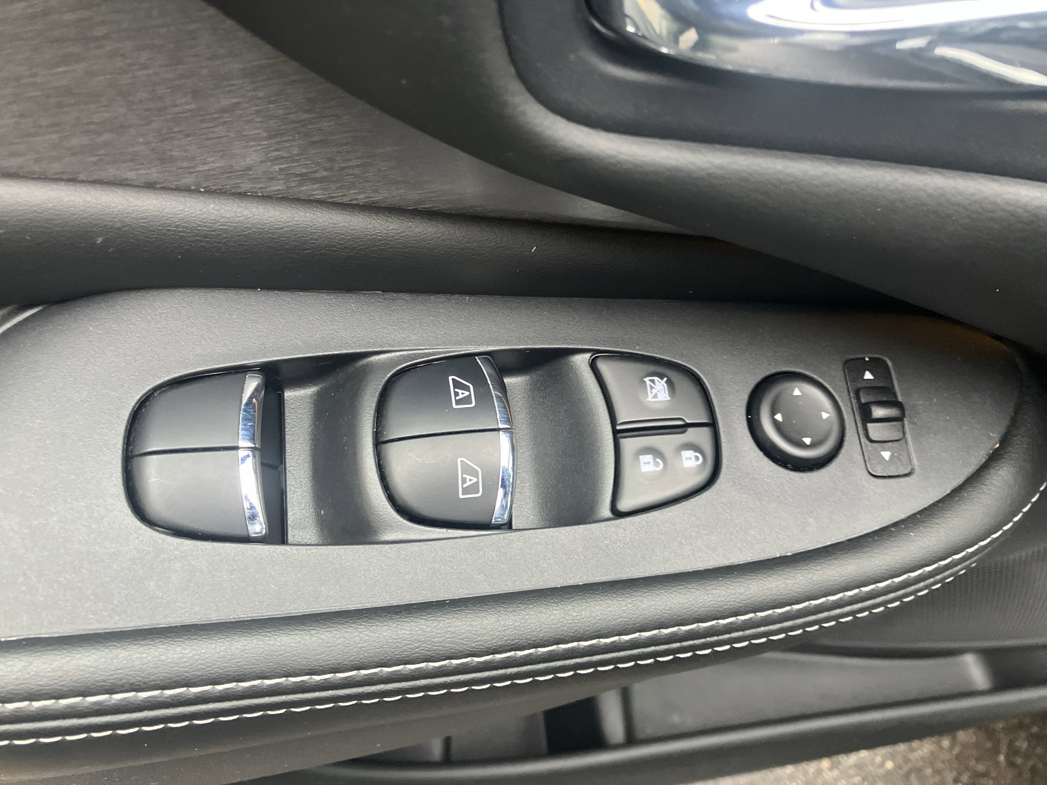 Used 2021 Nissan Murano SL image 16