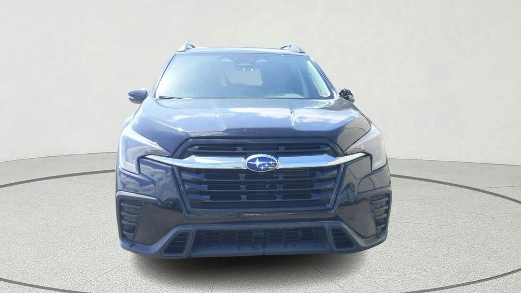 Used 2023 Subaru Ascent Premium image 2