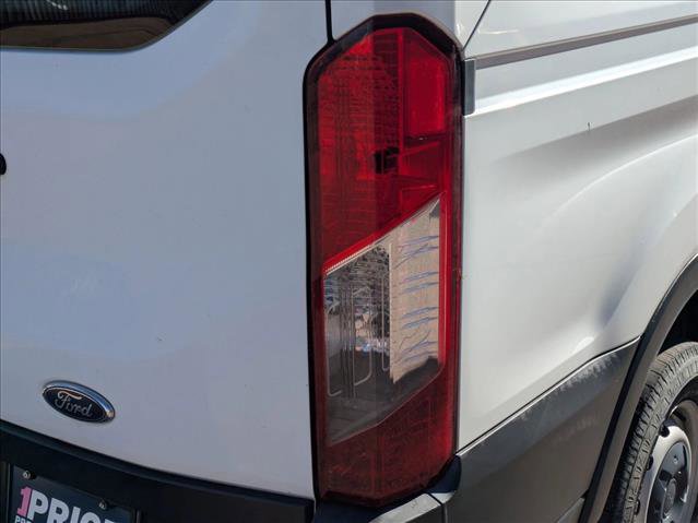 Used 2017 Ford Transit 250 130 Low Roof image 10