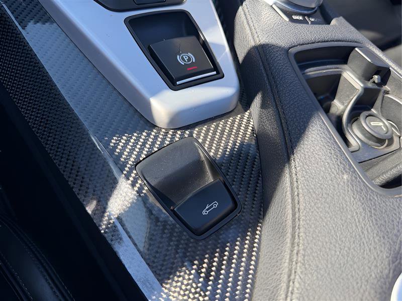 Used 2017 BMW M6 Convertible image 46