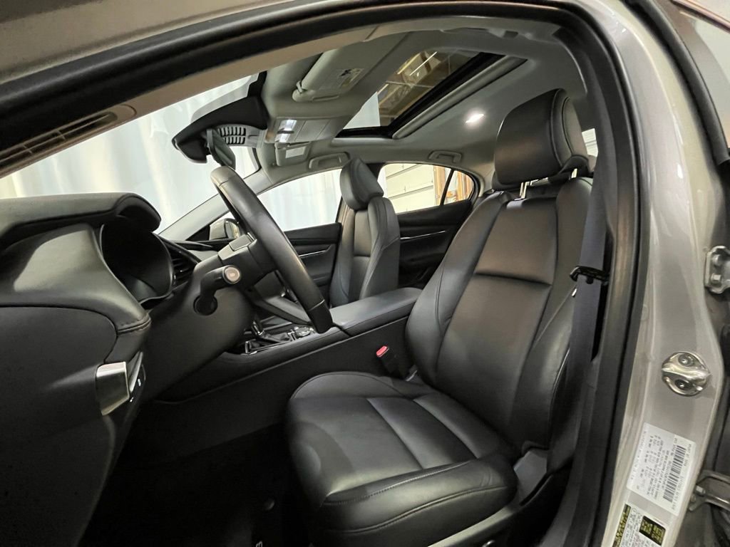 Used 2025 MAZDA MAZDA3 s FWD image 10