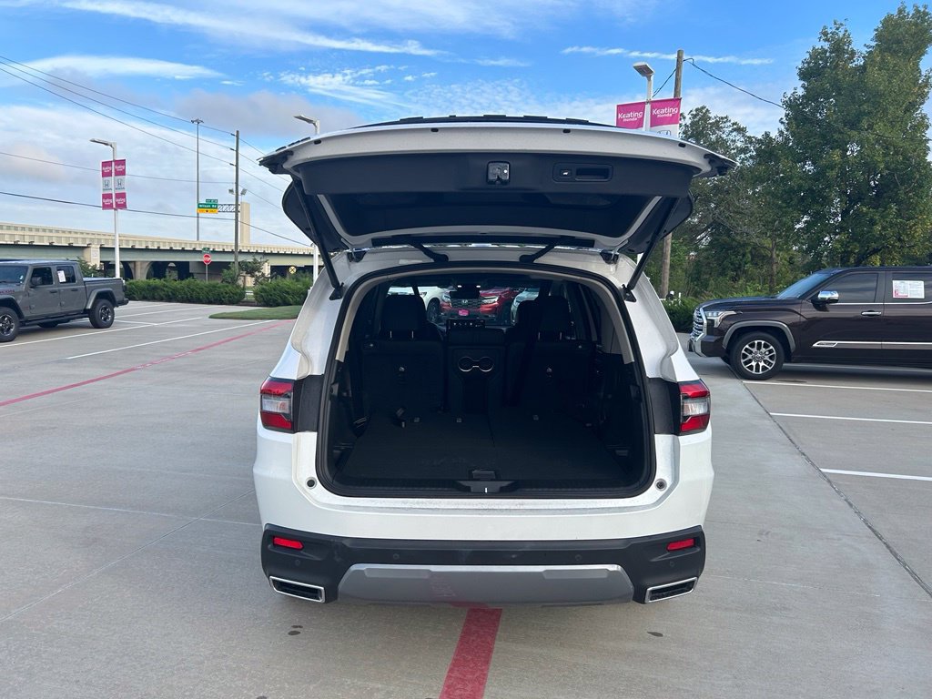 Certified 2026 Honda Pilot Touring image 8