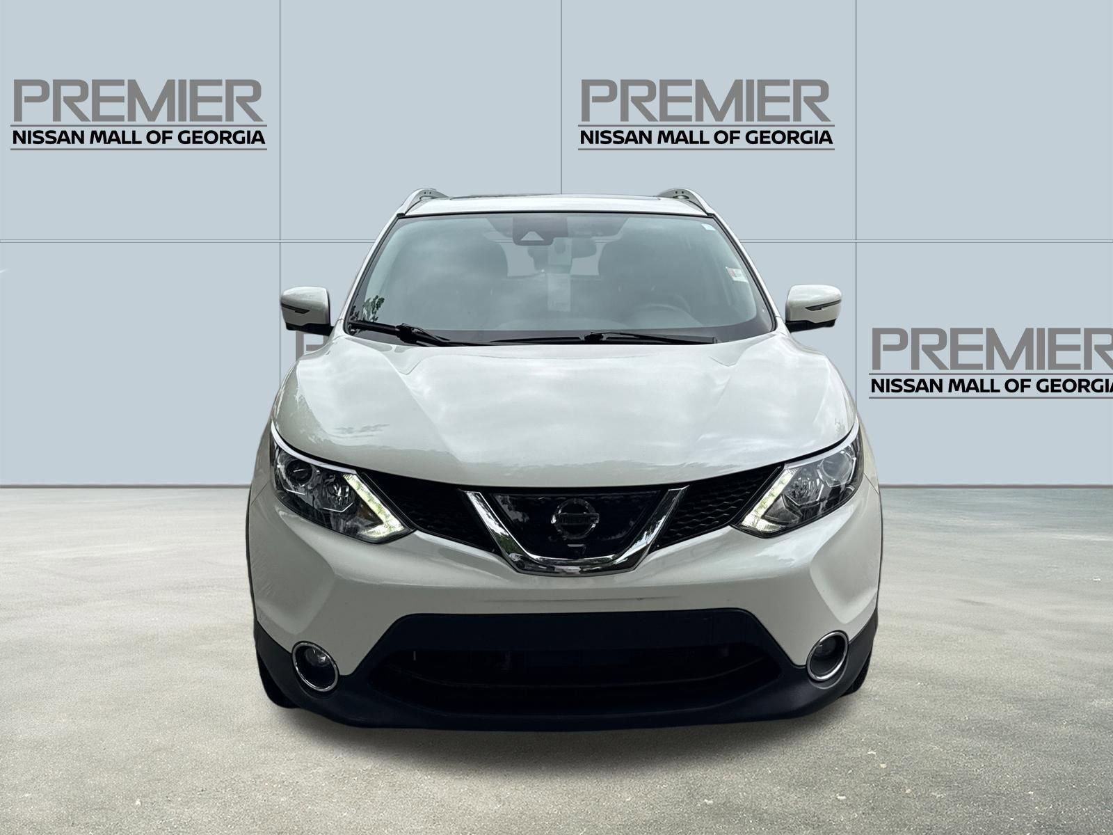 Used 2017 Nissan Rogue Sport SL w/ SL Premium Package FWD image 2