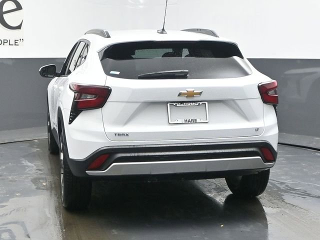 New 2026 Chevrolet Trax LT w/ Driver Confidence Package image 13