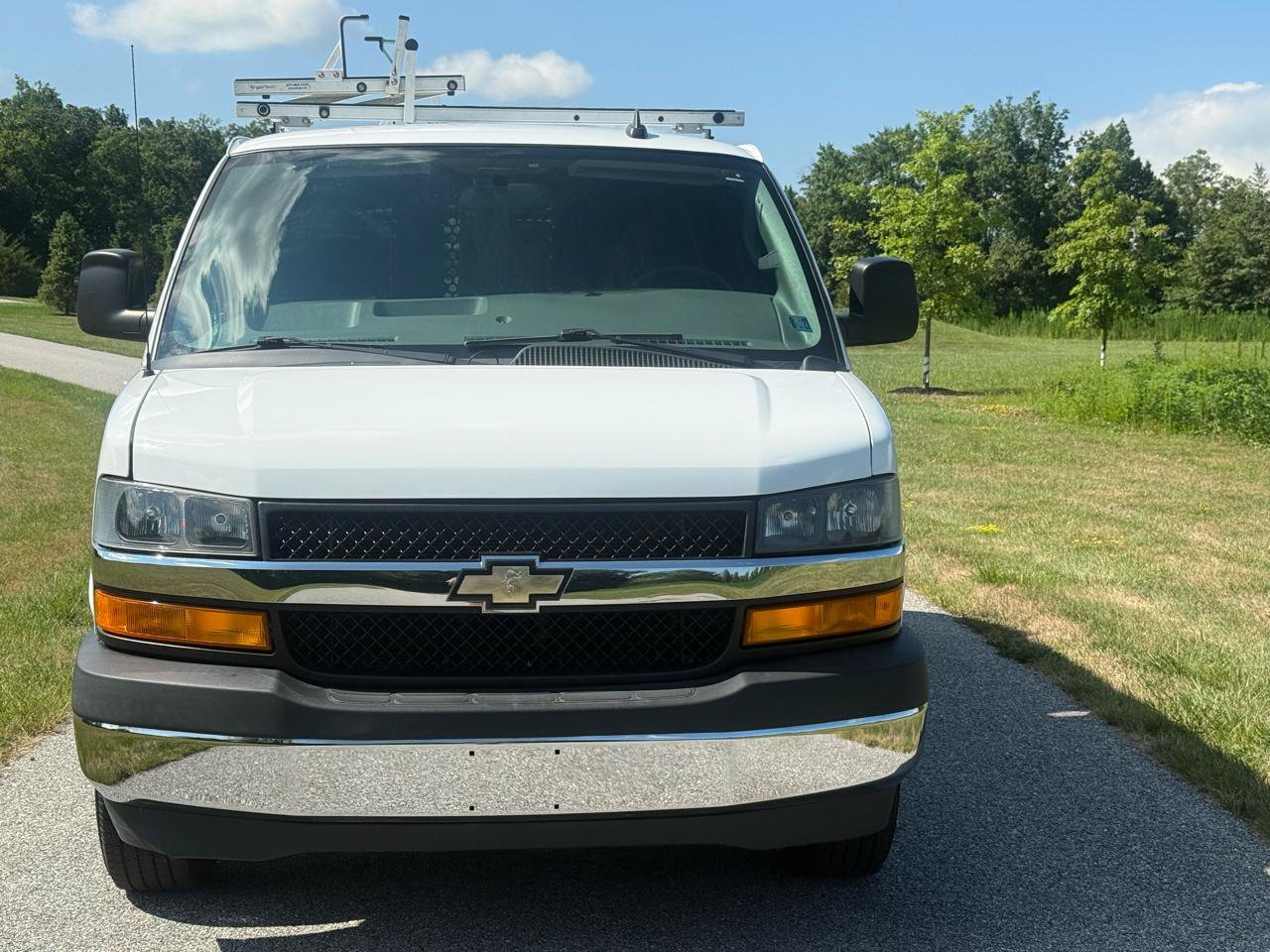 Used 2020 Chevrolet Express 2500 w/ Driver Convenience Package RWD image 13