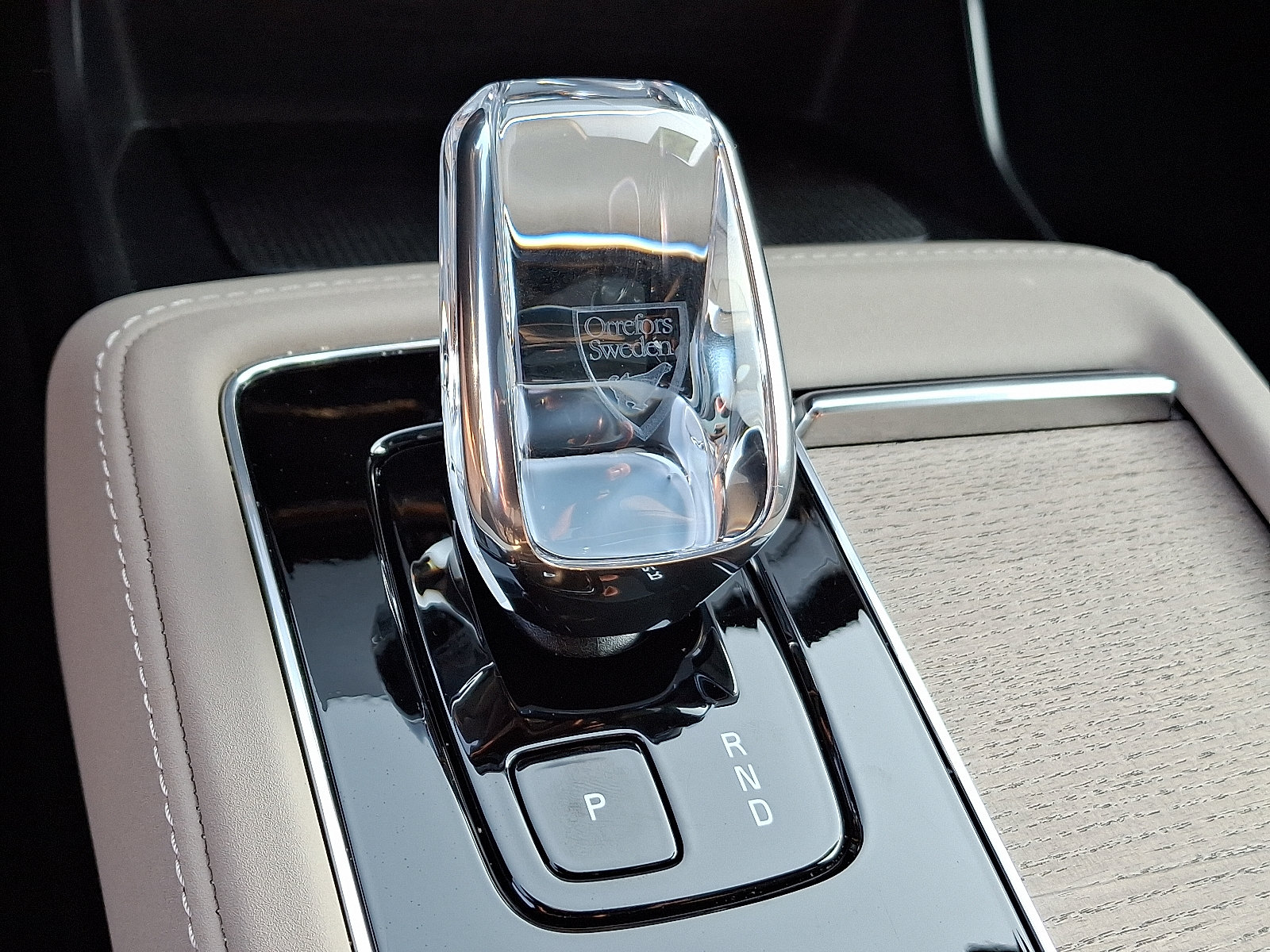 Used 2025 Volvo XC90 T8 Plus AWD/4WD image 15