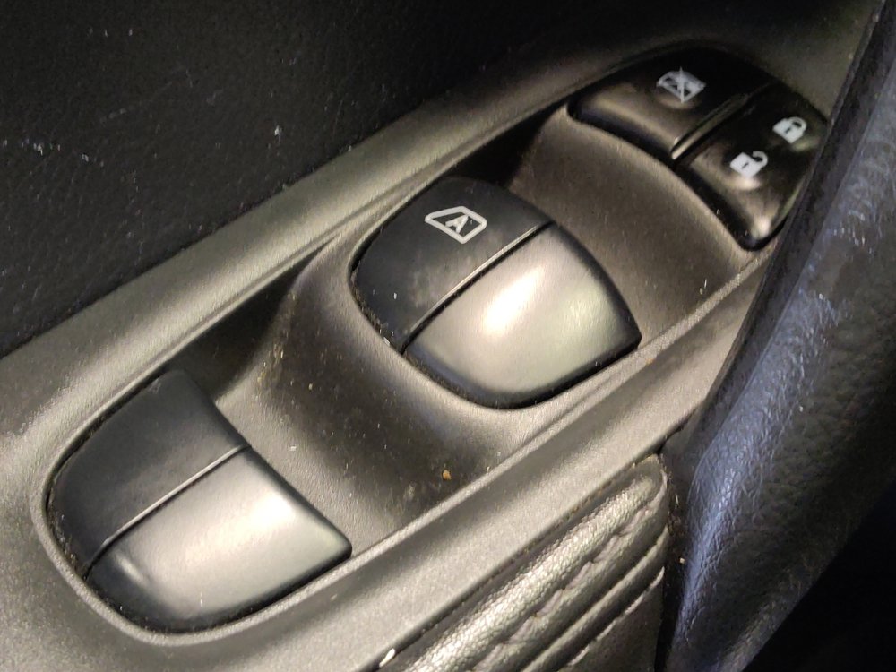 Used 2021 Nissan Rogue Sport S AWD/4WD image 27