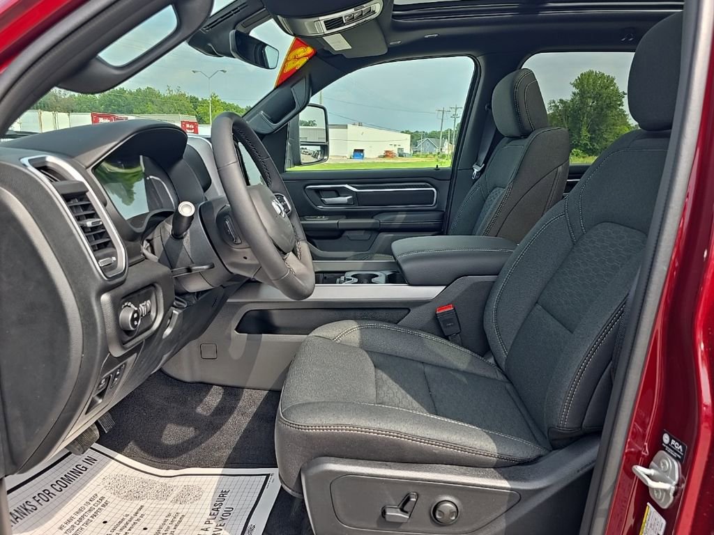 New 2026 RAM 1500 Big Horn AWD/4WD image 17
