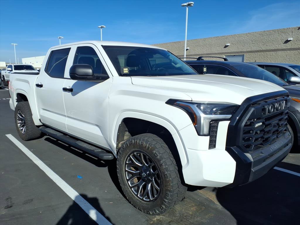Used 2022 Toyota Tundra SR image 2
