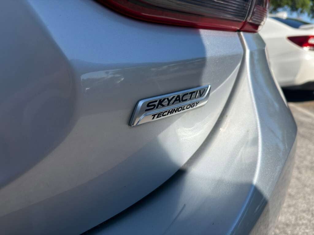 Used 2017 MAZDA MAZDA6 Touring image 5