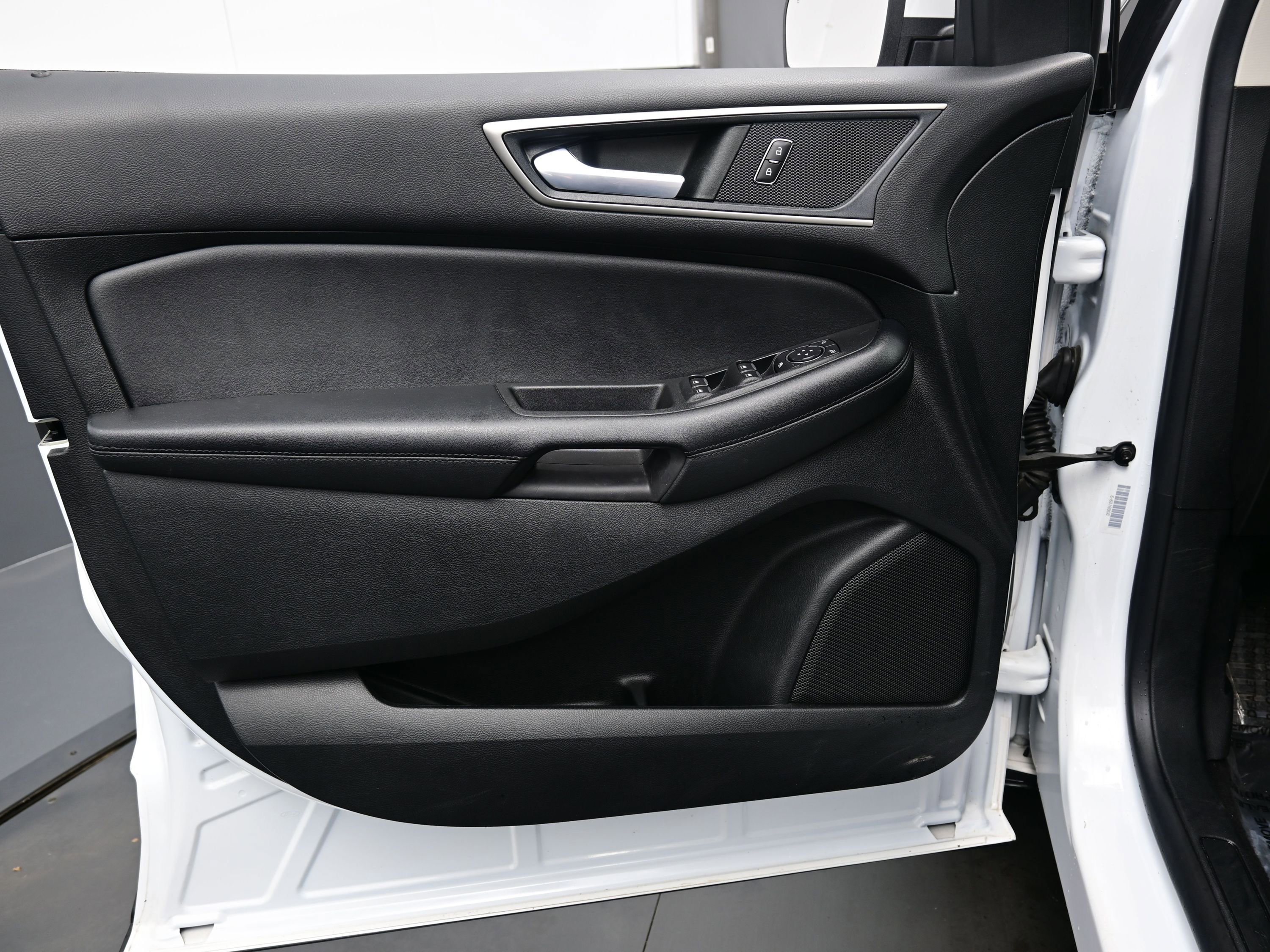 Used 2022 Ford Edge SEL image 10