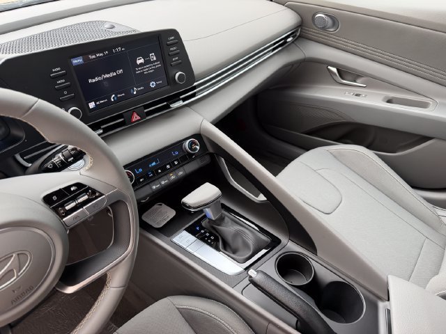 New 2026 Hyundai Elantra Sport FWD image 25